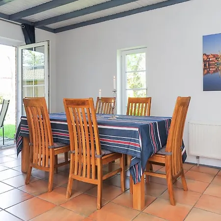 Huus Tide بيت للعطل