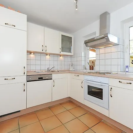 Huus Tide بيت للعطل *