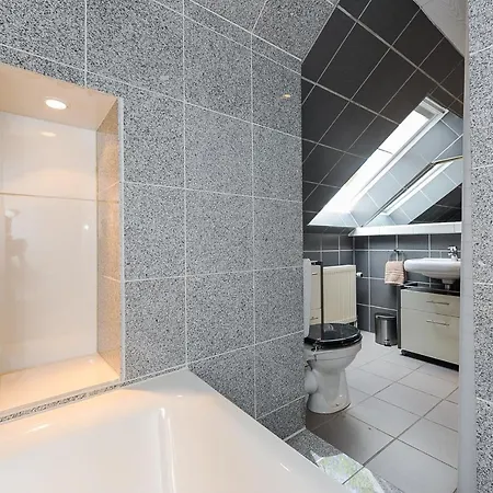 Huus Tide فيردوم